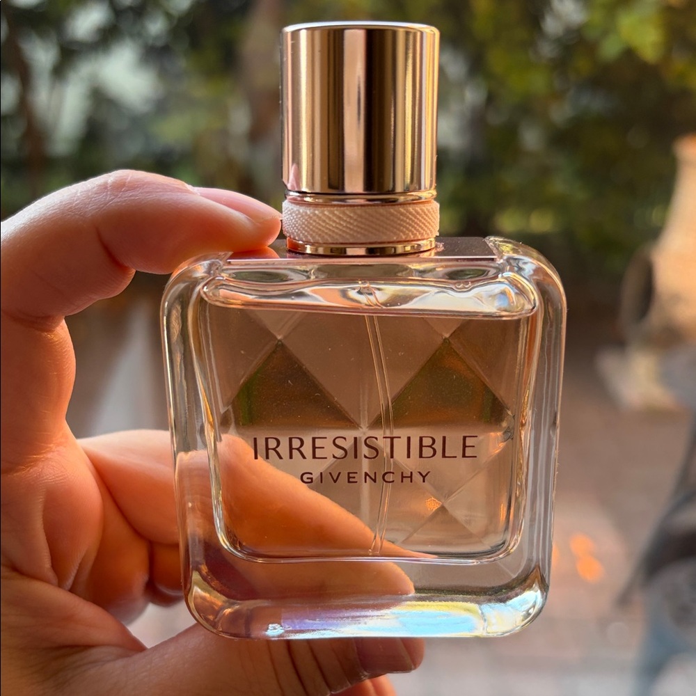 Givenchy Irresistible Perfume 1.1 FL OZ - Picture 3 of 5